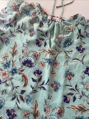 Philosophy Aqua / Green Floral Tie-Neck Ruffle Top D56